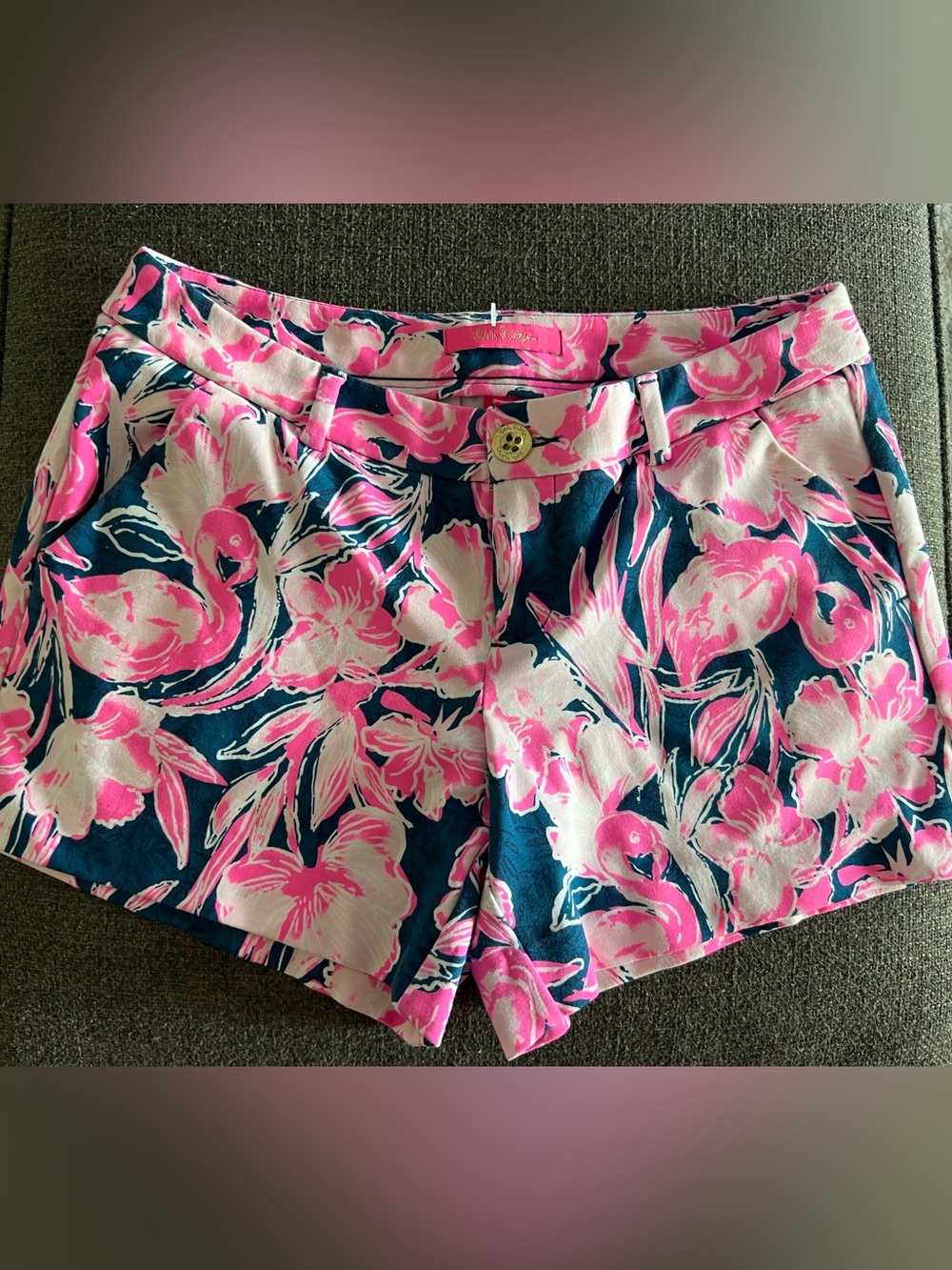 Lilly Pulitzer Shorts Pink Floral on Navy Women’s 4